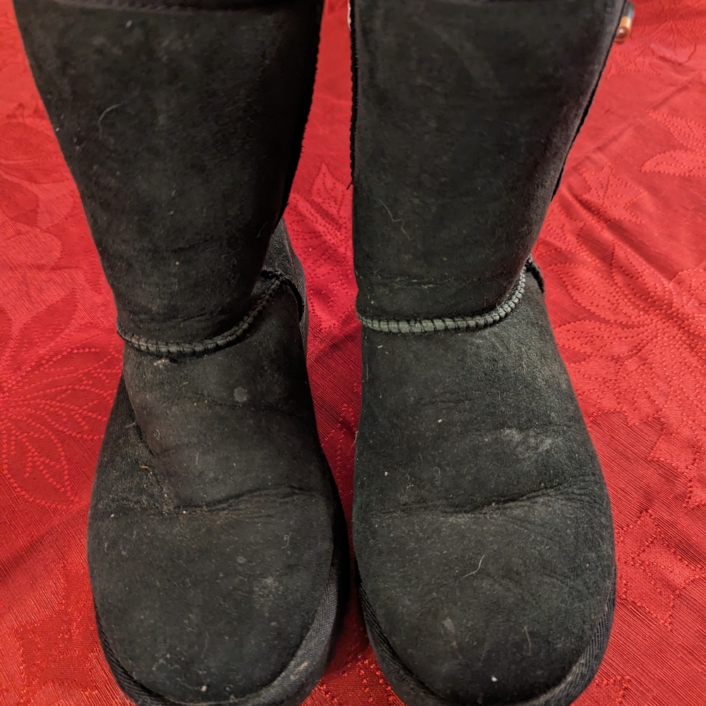 Black classic Ugg boots sz 6